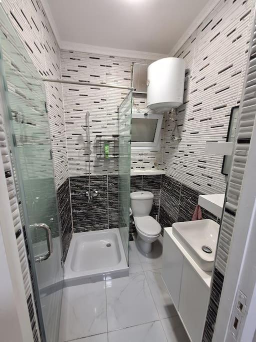 Apartment Flat *